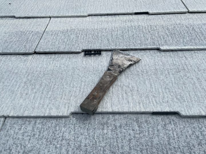 屋根塗装　タスペーサー挿入