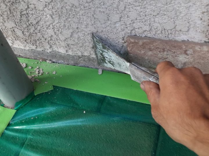外壁塗装工事　補修　ケレン