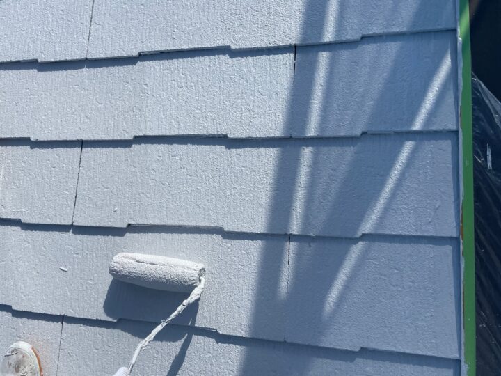屋根塗装工事　上塗り3回目